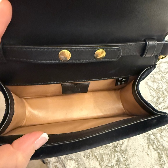 Gucci Broadway Pearly Bee Shoulder Bag Crystal Embellished Velvet Mini - Picture 7 of 12